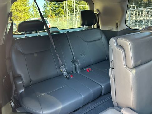 Used 2009 Lexus LX 570 4WD image 18