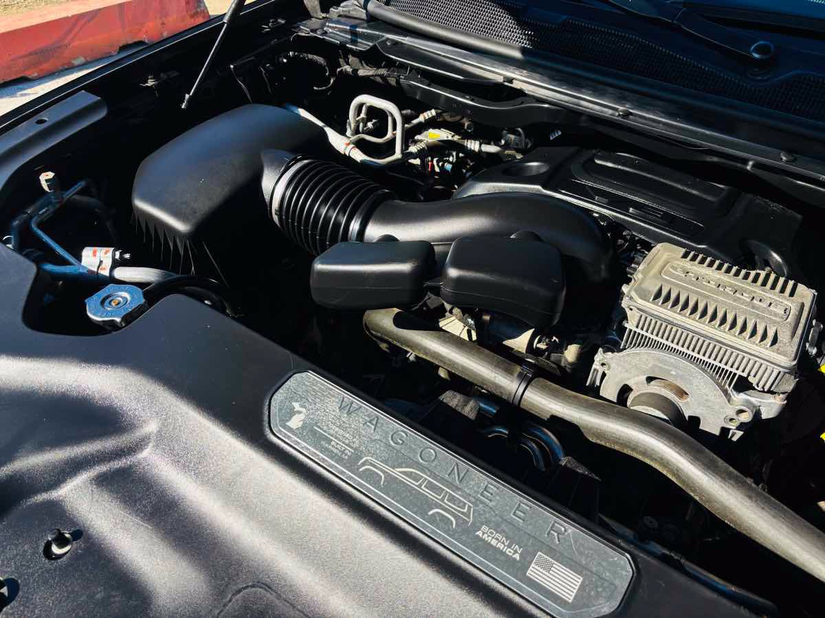 Used 2022 Jeep Wagoneer Series II w/ Premium Group I AWD/4WD image 19