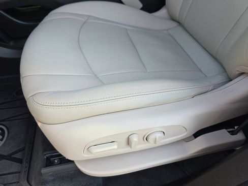 Used 2021 Buick Enclave Essence w/ Sound and Sites Package image 29