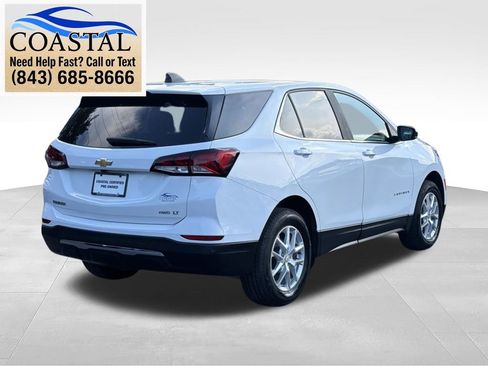 Used 2024 Chevrolet Equinox LT AWD/4WD image 2