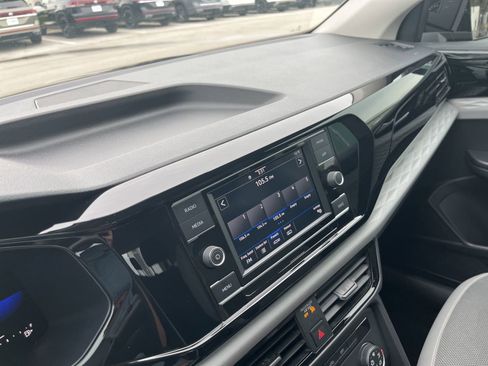 Used 2022 Volkswagen Taos S FWD image 23