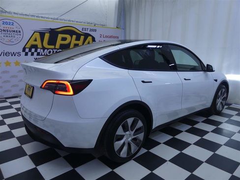 Used 2023 Tesla Model Y Long Range AWD/4WD image 6