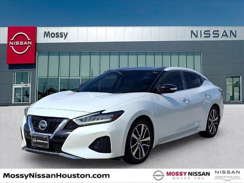 Certified 2020 Nissan Maxima 3.5 SL w/ Floor Mat Group image 3