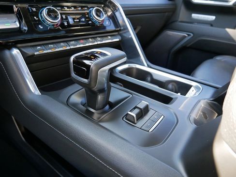 Used 2021 GMC Yukon Denali w/ LPO, Illumination Package image 27