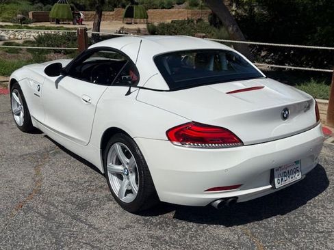 Used 2012 BMW Z4 sDrive28i image 5