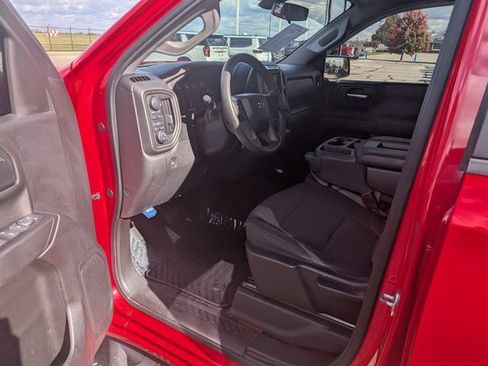 Used 2019 Chevrolet Silverado 1500 Custom Trail Boss w/ Custom Convenience Package image 10