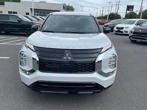 New 2026 Mitsubishi Outlander LE FWD image 8