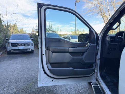 Used 2025 Ford F150 XLT w/ Equipment Group 301A Standard image 28