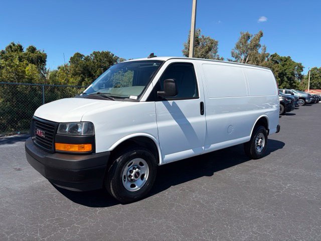 Used 2023 GMC Savana 2500 w/ Driver Convenience Package RWD image 3