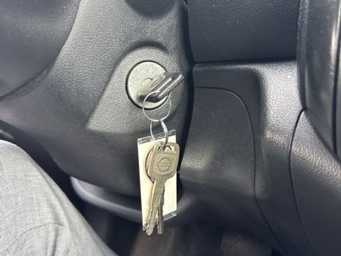 Used 2013 Nissan Versa S Plus image 11