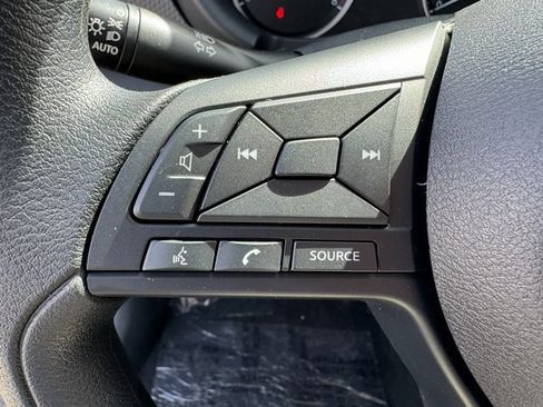 Used 2025 Nissan Kicks Play S image 18