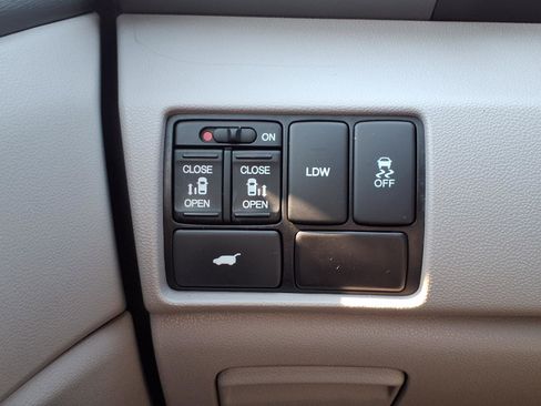 Used 2015 Honda Odyssey EX-L image 10