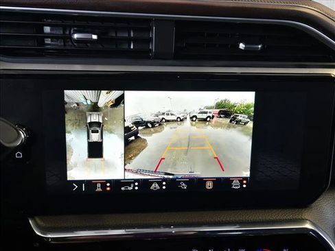 Used 2025 GMC Sierra 2500 Denali w/ Denali Reserve Package AWD/4WD image 25