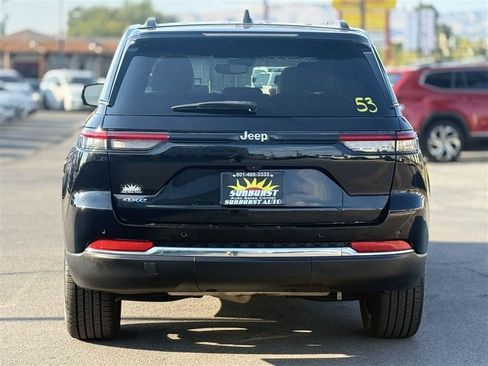 Used 2023 Jeep Grand Cherokee 4WD 4xe image 6