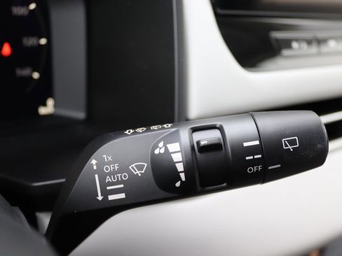 New 2026 Mitsubishi Outlander SEL image 10