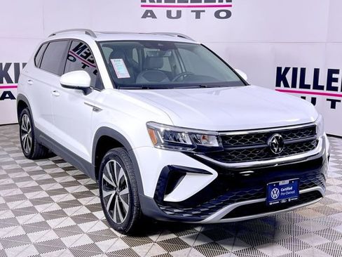 Used 2024 Volkswagen Taos SE image 9