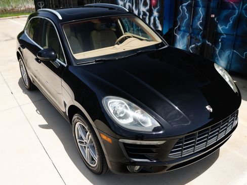 Used 2016 Porsche Macan S AWD/4WD image 19