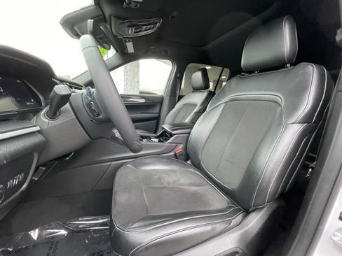 Used 2023 Jeep Grand Cherokee Altitude image 13