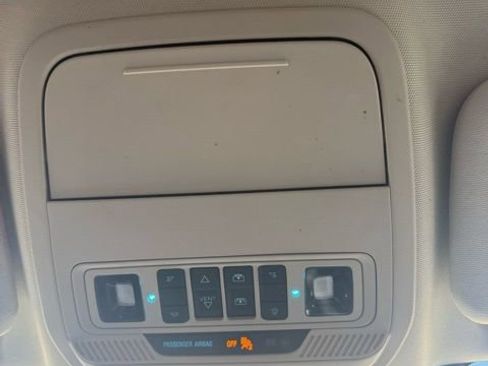 Used 2021 Ford Explorer Platinum w/ Equipment Group 601A image 34