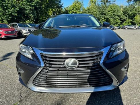 Used 2016 Lexus ES 350 w/ Luxury Package w/Wood Trim FWD image 8