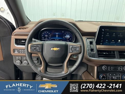 Used 2024 Chevrolet Suburban High Country image 28