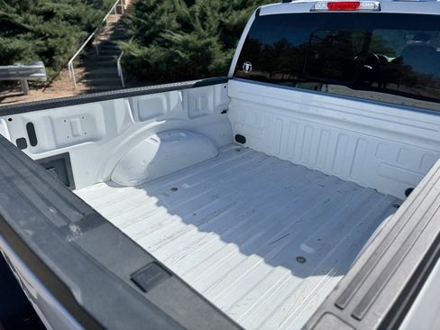 Used 2022 Ford F150 Lariat w/ Max Trailer Tow Package image 6