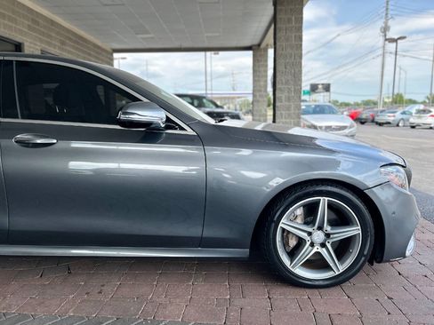 Used 2017 Mercedes-Benz E 300 4MATIC image 20