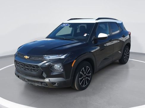 Certified 2021 Chevrolet TrailBlazer ACTIV w/ Convenience Package image 9