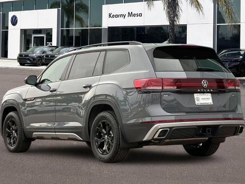 New 2025 Volkswagen Atlas Peak Edition SE AWD/4WD image 6
