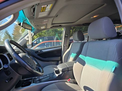 Used 2008 Toyota 4Runner Sport image 2