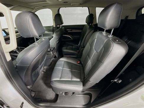 Used 2022 Kia Telluride EX w/ EX Premium Package FWD image 19