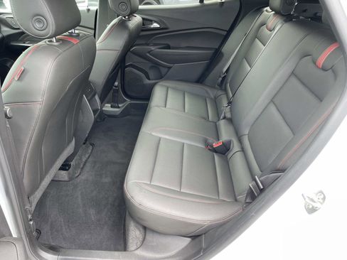 Used 2026 Chevrolet Trax RS w/ Sunroof Package FWD image 12