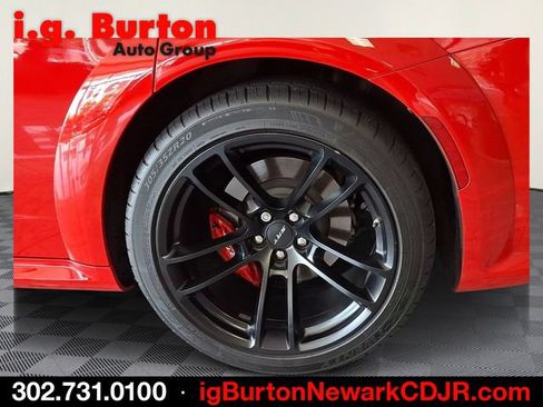 Used 2022 Dodge Charger SRT Hellcat w/ Harman/Kardon Audio Group RWD image 7
