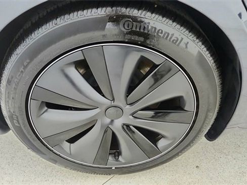 Used 2025 Tesla Model S image 52