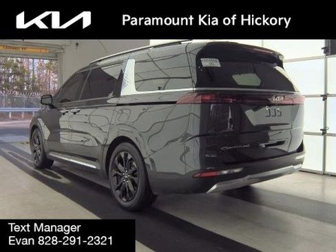Used 2022 Kia Carnival SX image 3