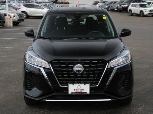 Certified 2025 Nissan Kicks Play S FWD image 8