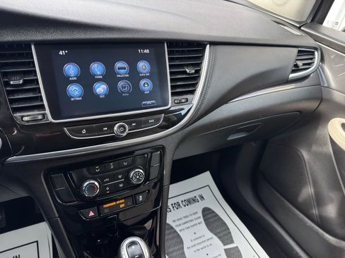 Used 2021 Buick Encore Preferred image 20