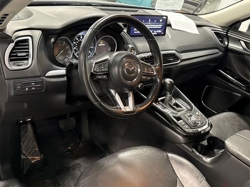 Certified 2021 MAZDA CX-9 Touring w/ Touring Premium Package image 5
