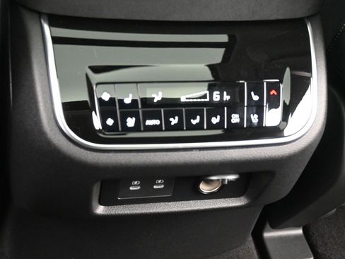 New 2026 INFINITI QX80 Luxe image 16