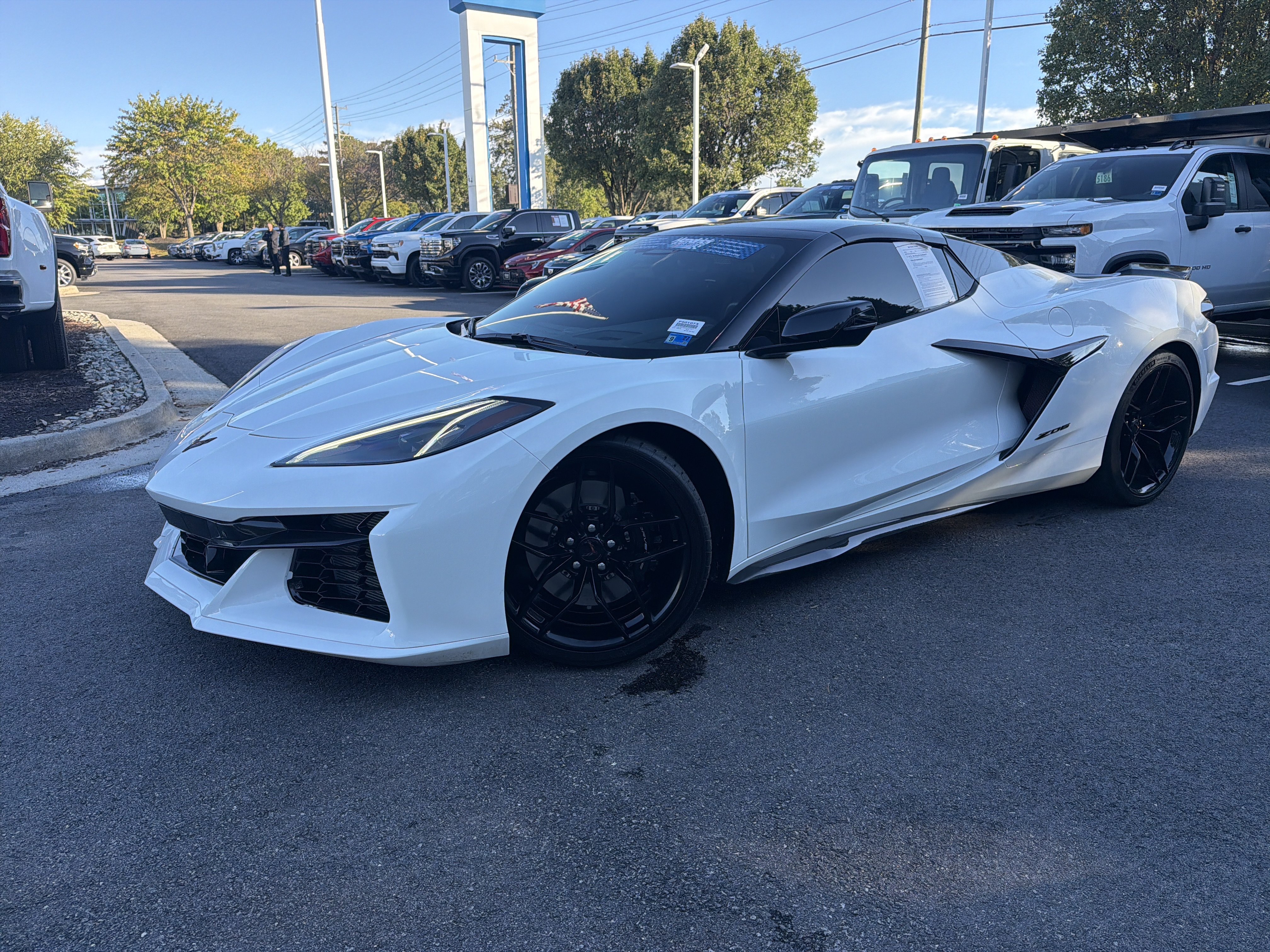 Used 2025 Chevrolet Corvette Z06 w/ Stealth Interior Trim Package RWD image 5