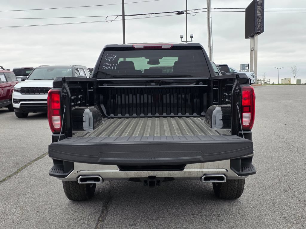 New 2026 GMC Sierra 1500 SLE w/ X31 Off-Road Package AWD/4WD image 6