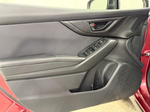Used 2019 Subaru Crosstrek 2.0i Premium image 11