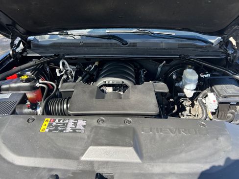 Used 2020 Chevrolet Suburban Premier image 43