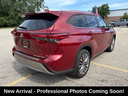 Used 2021 Toyota Highlander Platinum AWD/4WD image 5