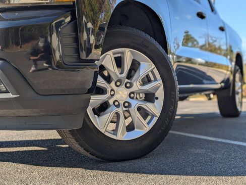 Used 2022 Chevrolet Silverado 1500 Custom image 29