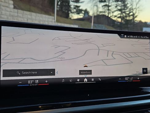 Certified 2025 BMW X7 xDrive40i w/ M Sport Package image 19