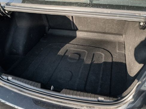 Used 2016 Chevrolet Cruze LS image 9