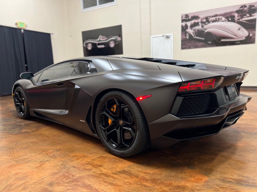 Used 2012 Lamborghini Aventador LP 700-4 AWD/4WD image 6