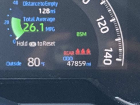 Used 2025 Toyota RAV4 XLE FWD image 12