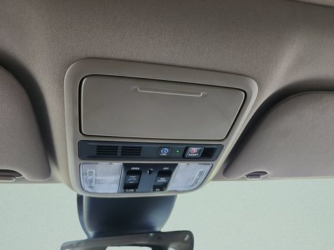 Certified 2023 Honda Odyssey Touring image 15